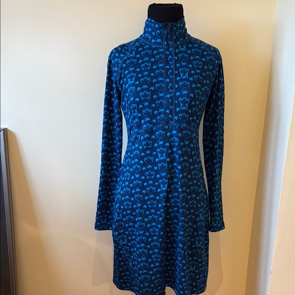 Title nine Blue Long Sleeve Sheath Dress
